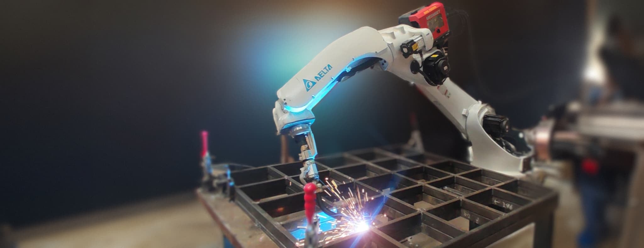LUBI Maximizes Your Efficiency with Delta Welding Robot: The Ultimate Solution for Pallet Welding