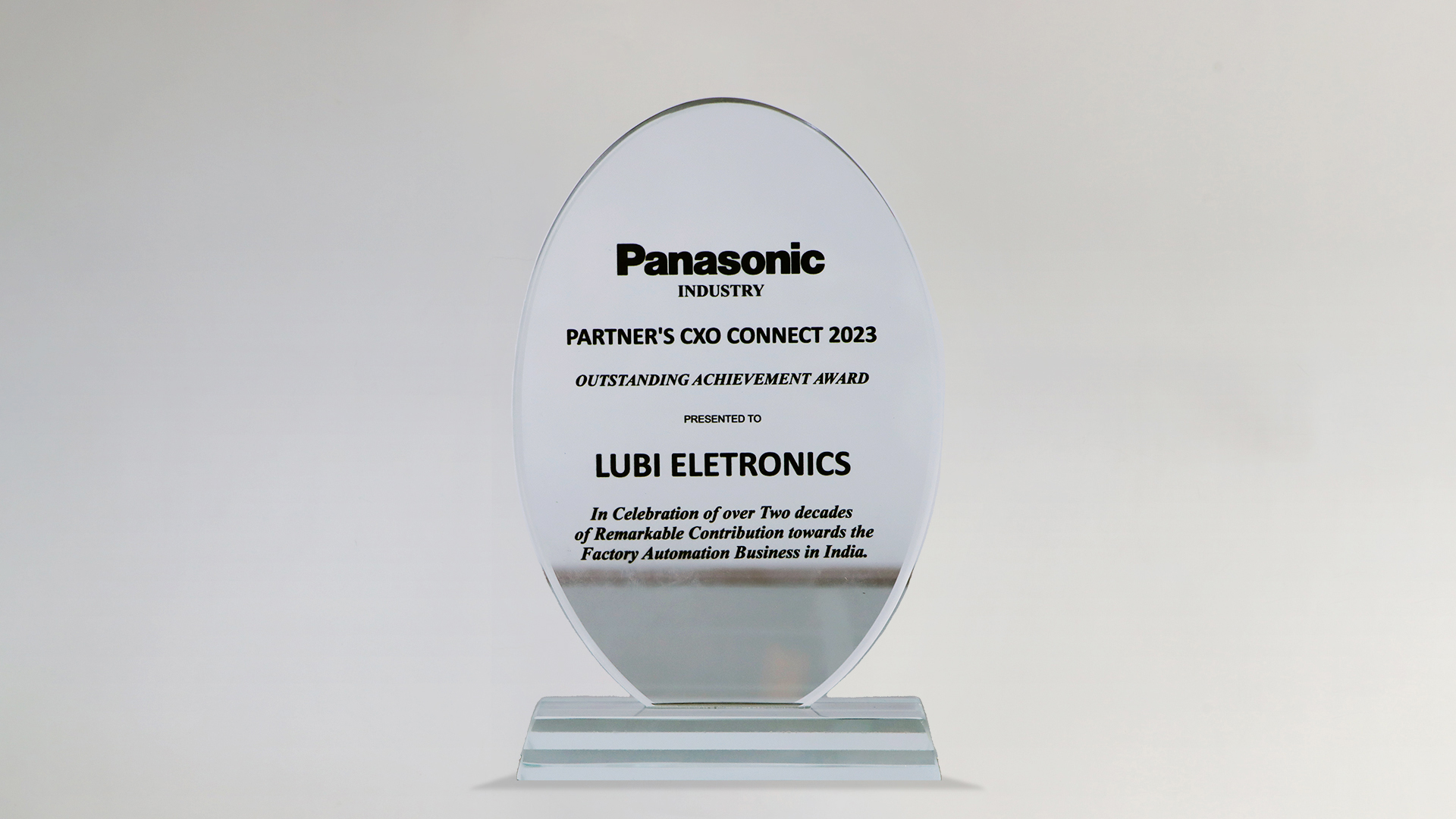 panasonic-partners-cxo-connect-2023- outstanding-achievement-award